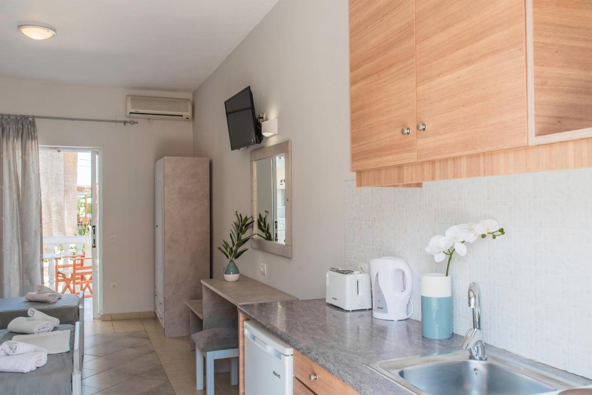 Roula Studios Pigadhákia Dış mekan fotoğraf